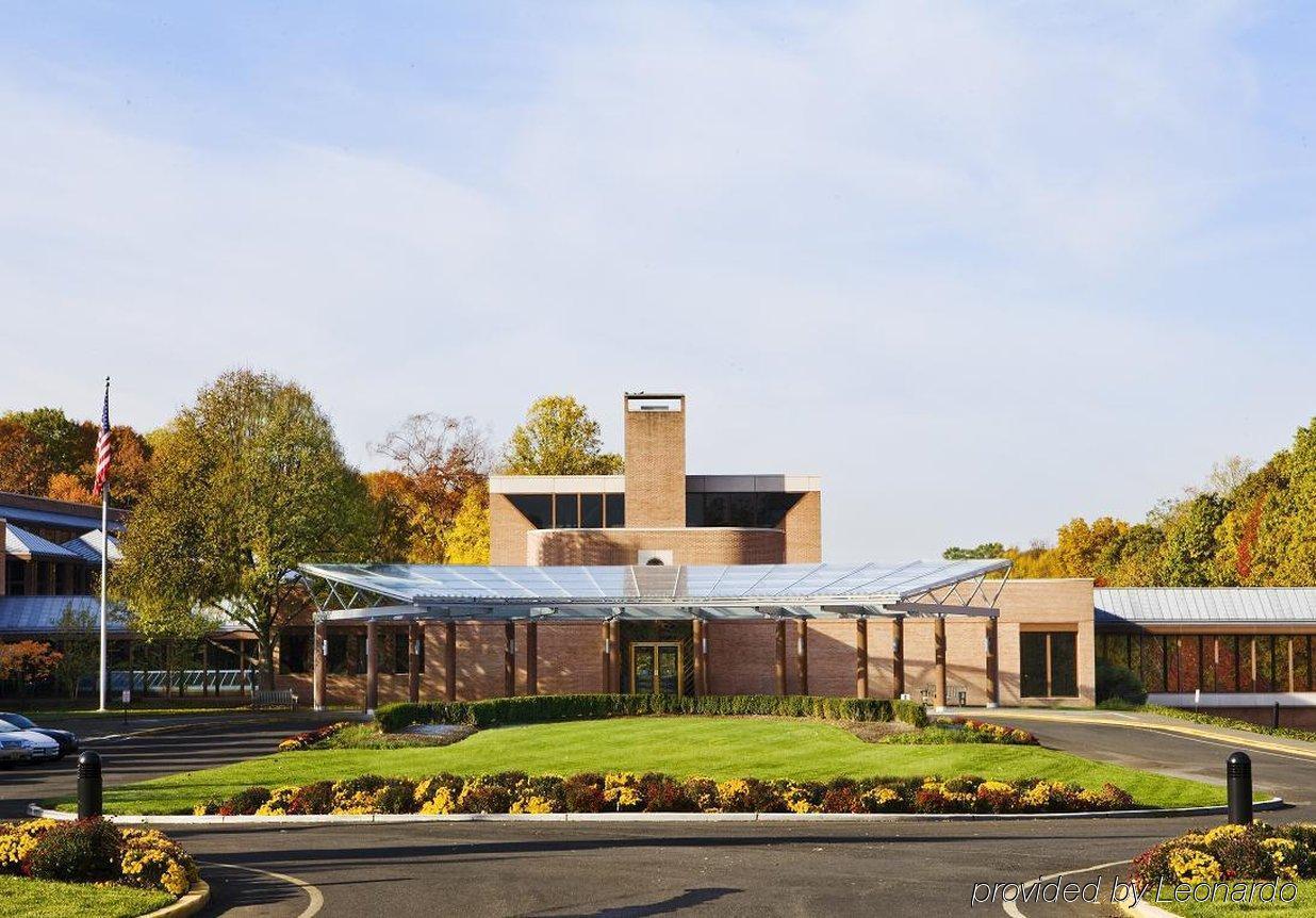 Отель Palisades Premier Conference Center Экстерьер фото