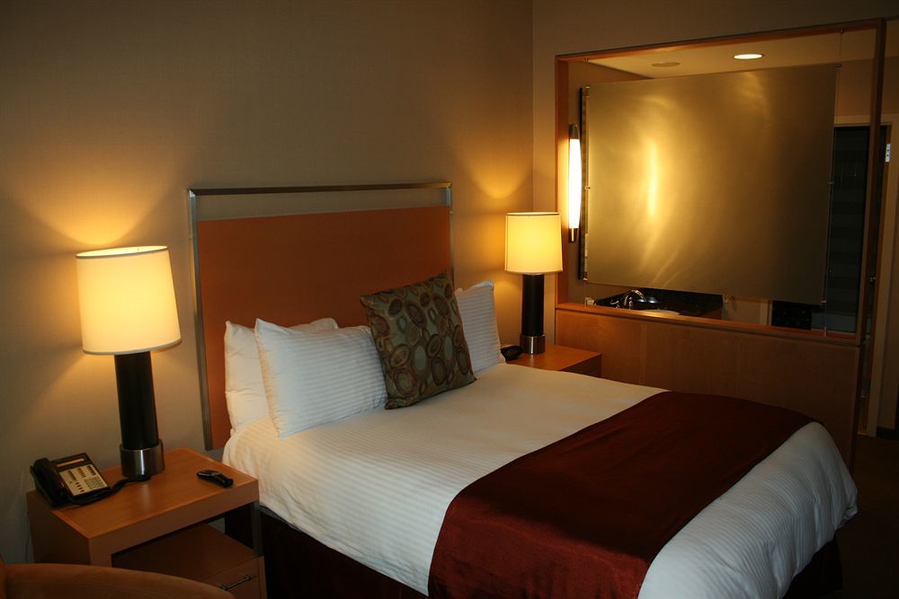 Отель Palisades Premier Conference Center Экстерьер фото