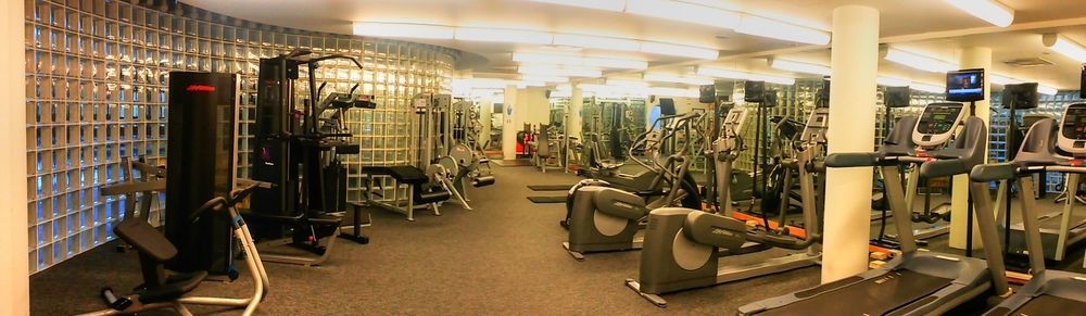 Отель Palisades Premier Conference Center Экстерьер фото