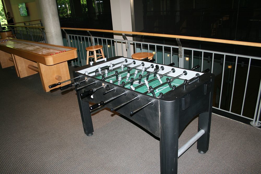Отель Palisades Premier Conference Center Экстерьер фото