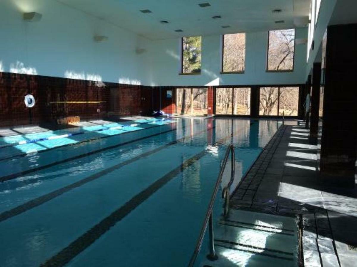 Отель Palisades Premier Conference Center Экстерьер фото